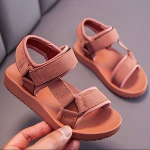 Brown toddler Sandal
